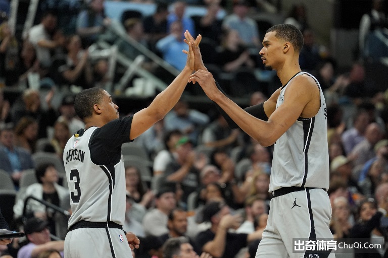 热那亚,国际米兰,卢卡库桑切,NBA比分直播,NBA篮球比分,NBA赛事直播,NBA比分查询,篮球赛事数据