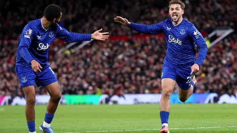 香港东亚足球锦标赛：韦特强调球迷支持助港队夺冠，疑惑队长离场原因